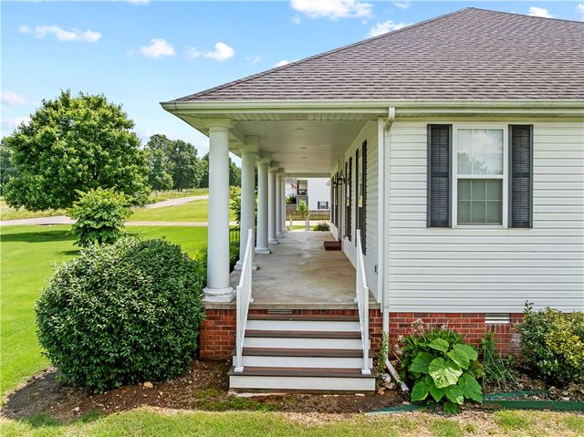 2562 Prairie View Road, Harrison, AR 72601