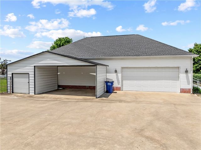 2562 Prairie View Road, Harrison, AR 72601