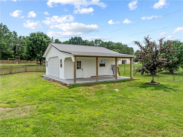 2562 Prairie View Road, Harrison, AR 72601