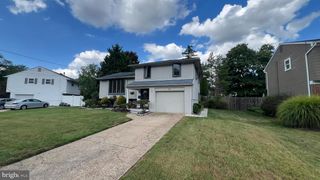 69 SARATOGA RD, Stratford, NJ 08084