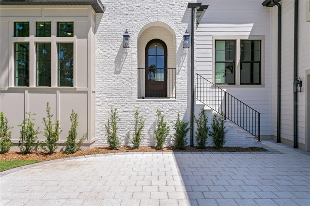 4633 W LOWELL AVENUE, Tampa, FL 33629