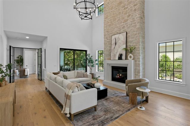 4633 W LOWELL AVENUE, Tampa, FL 33629