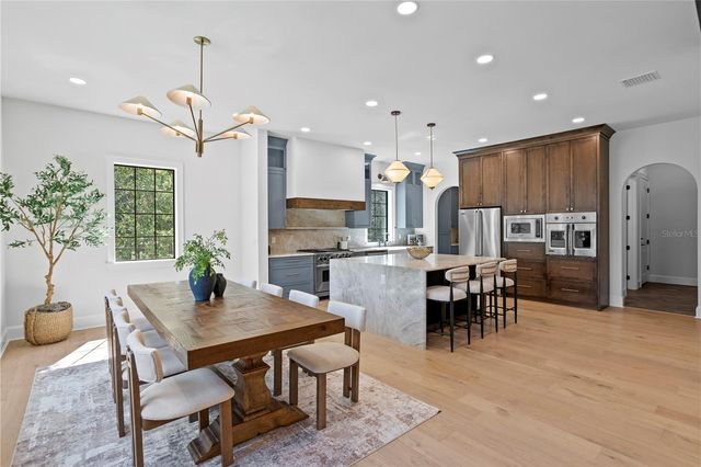 4633 W LOWELL AVENUE, Tampa, FL 33629