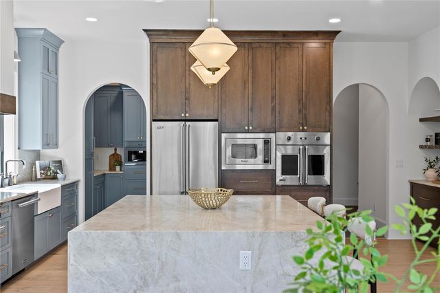 4633 W LOWELL AVENUE, Tampa, FL 33629