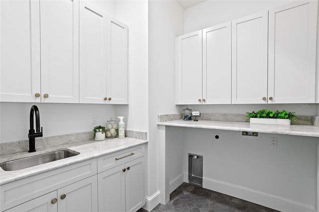 4633 W LOWELL AVENUE, Tampa, FL 33629