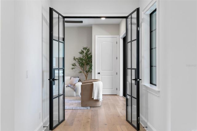 4633 W LOWELL AVENUE, Tampa, FL 33629