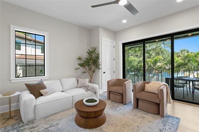 4633 W LOWELL AVENUE, Tampa, FL 33629