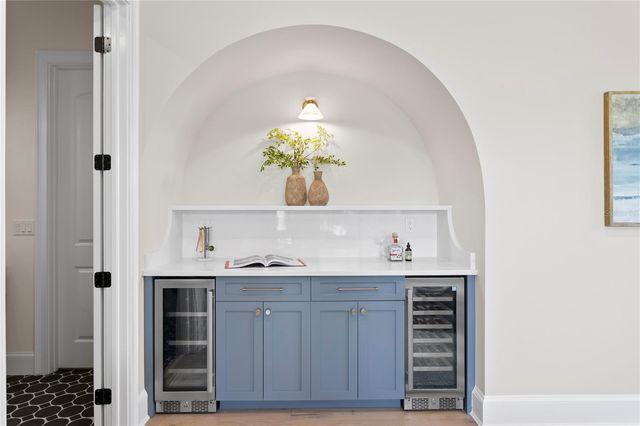 4633 W LOWELL AVENUE, Tampa, FL 33629