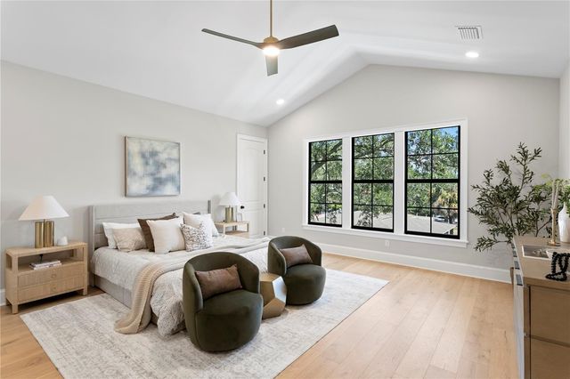 4633 W LOWELL AVENUE, Tampa, FL 33629