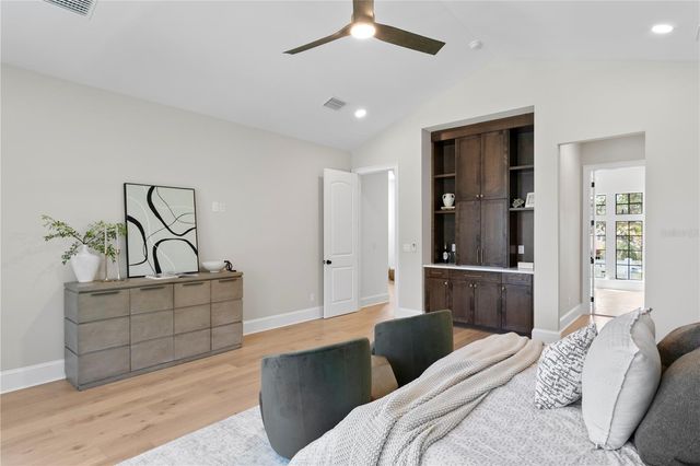 4633 W LOWELL AVENUE, Tampa, FL 33629