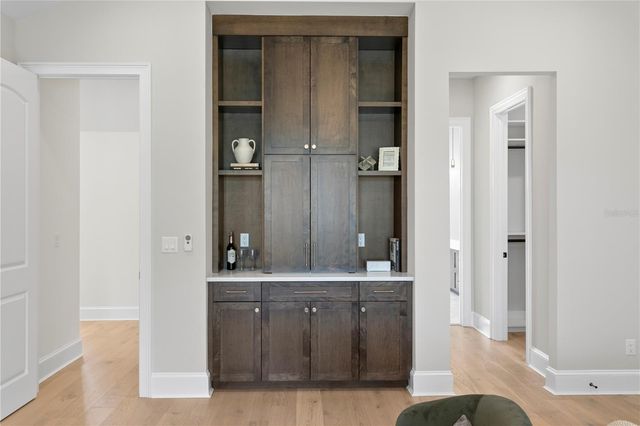 4633 W LOWELL AVENUE, Tampa, FL 33629