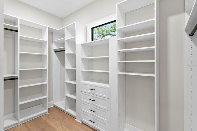 4633 W LOWELL AVENUE, Tampa, FL 33629