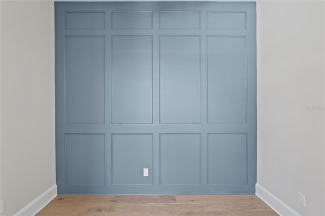 4633 W LOWELL AVENUE, Tampa, FL 33629