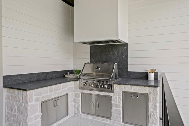 4633 W LOWELL AVENUE, Tampa, FL 33629