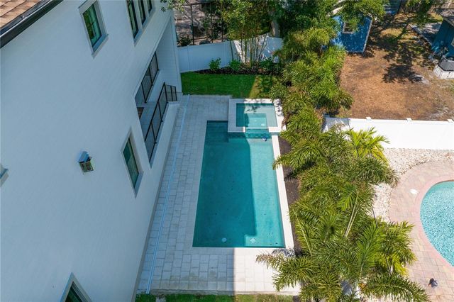 4633 W LOWELL AVENUE, Tampa, FL 33629