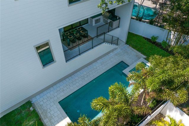 4633 W LOWELL AVENUE, Tampa, FL 33629