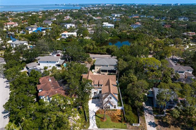 4633 W LOWELL AVENUE, Tampa, FL 33629