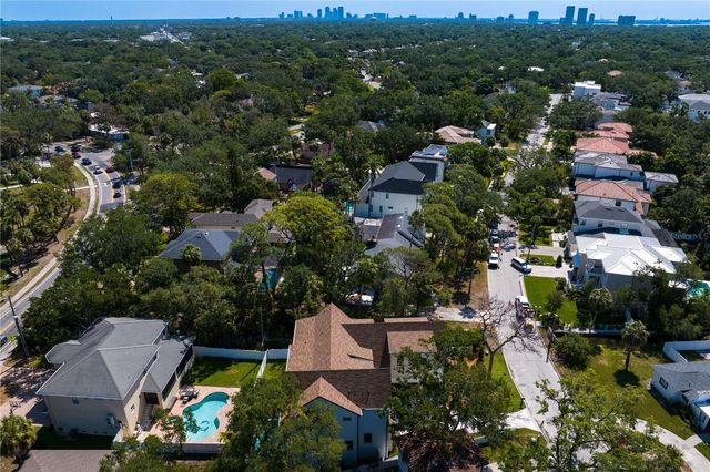 4633 W LOWELL AVENUE, Tampa, FL 33629