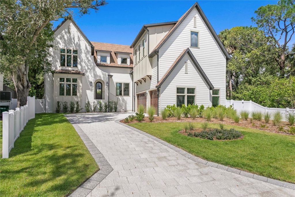 4633 W LOWELL AVENUE, Tampa, FL 33629