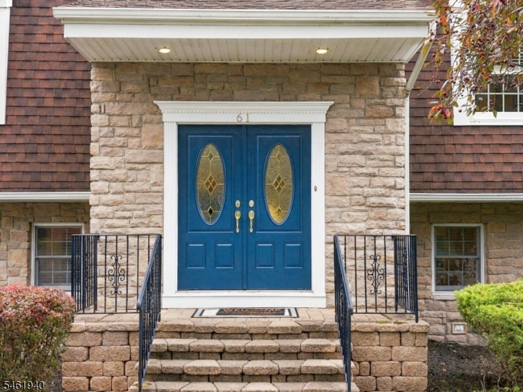 61 Geoffrey Way, Wayne Twp., NJ 07470 — photo 2