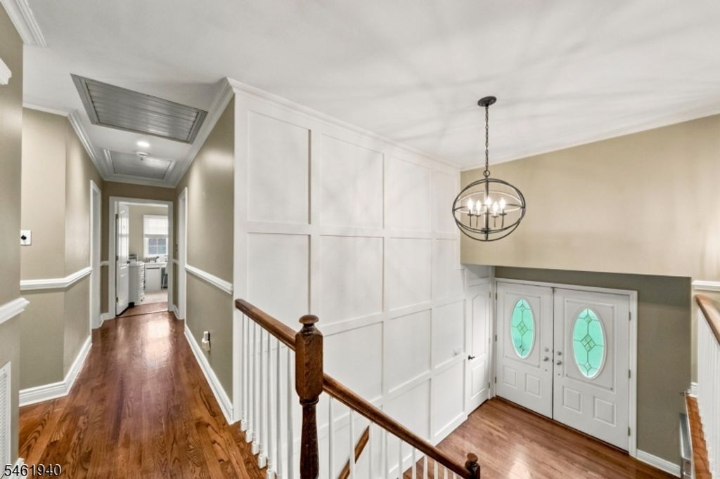61 Geoffrey Way, Wayne Twp., NJ 07470 — photo 3