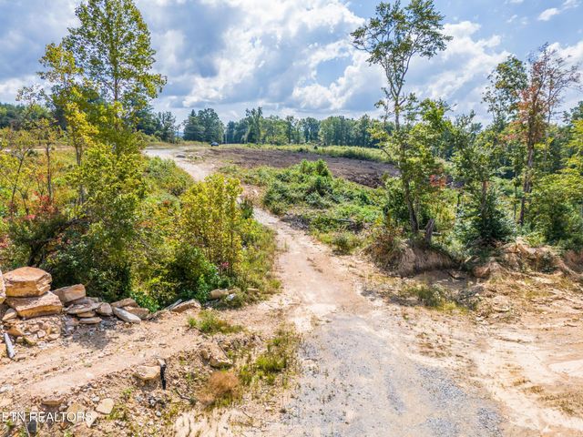 E Hwy 70, Crossville, TN 38555