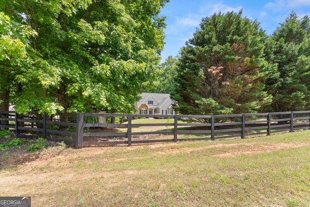 1061 Carlisle Road, Dawsonville, GA 30534