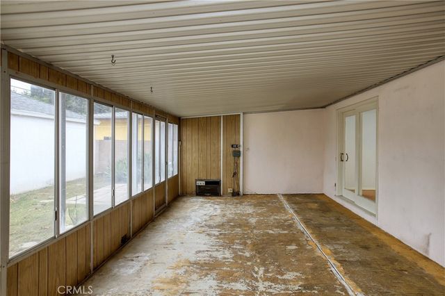 9213 Monogram Avenue, North Hills, CA 91343