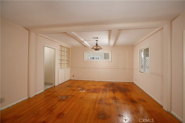 9213 Monogram Avenue, North Hills, CA 91343