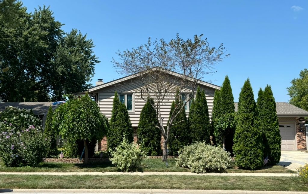 856 Quail Drive, Bradley, IL 60915
