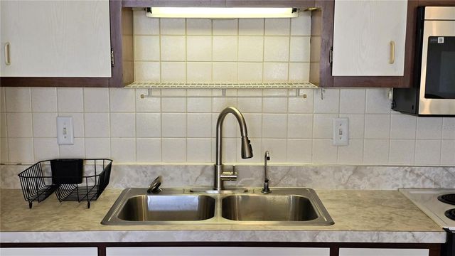 4354 TAHITIAN GARDENS CIRCLE F, Holiday, FL 34691