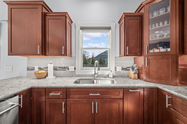 1835 Fox Prairie Road, Saint Joseph, MI 49085