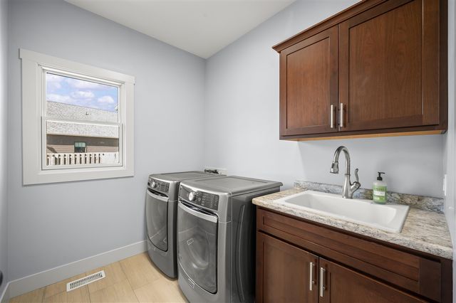 1835 Fox Prairie Road, Saint Joseph, MI 49085