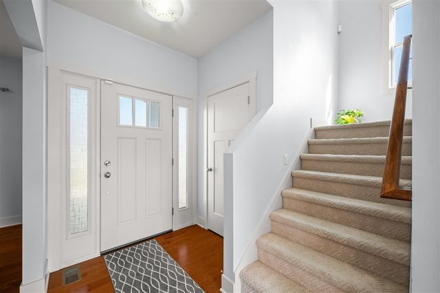 1835 Fox Prairie Road, Saint Joseph, MI 49085