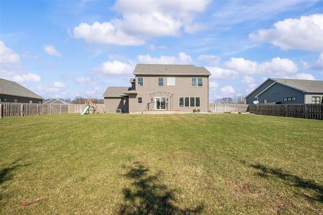 1835 Fox Prairie Road, Saint Joseph, MI 49085