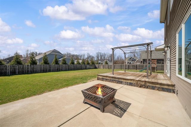 1835 Fox Prairie Road, Saint Joseph, MI 49085