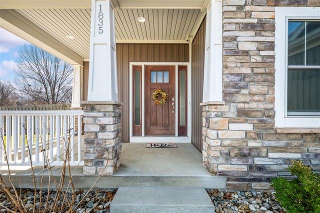 1835 Fox Prairie Road, Saint Joseph, MI 49085