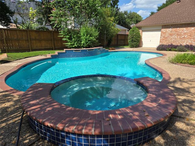 18302 Longmoor Drive, Houston, TX 77084