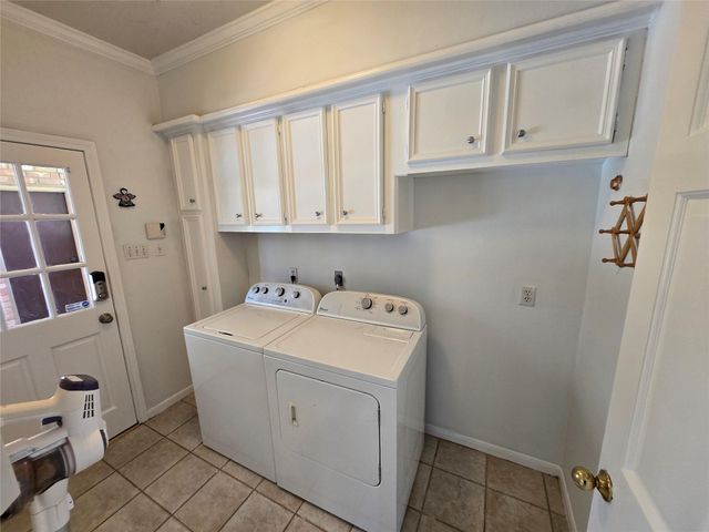 18302 Longmoor Drive, Houston, TX 77084