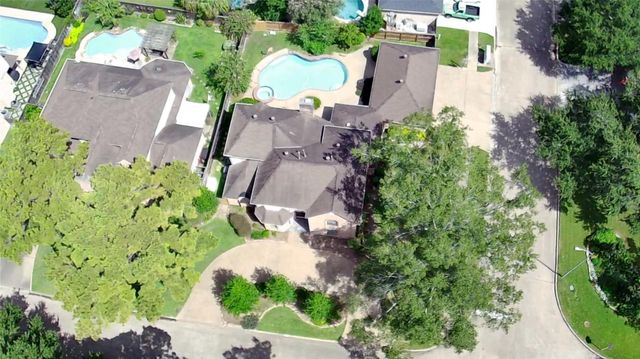 18302 Longmoor Drive, Houston, TX 77084