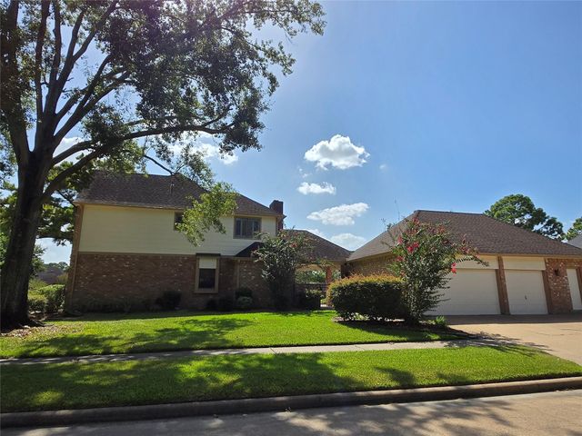 18302 Longmoor Drive, Houston, TX 77084