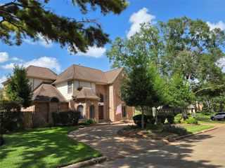 18302 Longmoor Drive, Houston, TX 77084