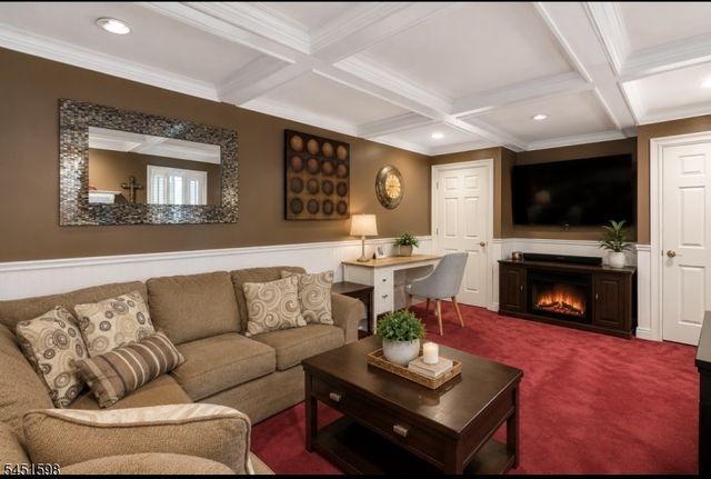 18 E Francis Ave, Marlboro Twp., NJ 07751