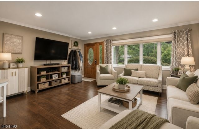18 E Francis Ave, Marlboro Twp., NJ 07751