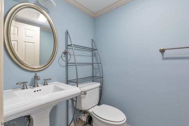 18 E Francis Ave, Marlboro Twp., NJ 07751