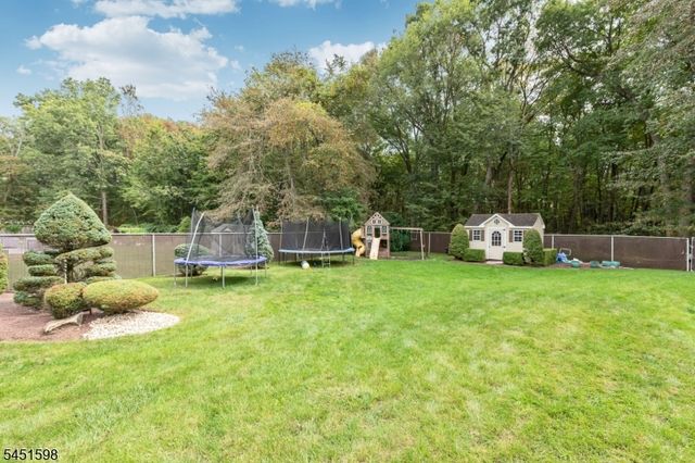 18 E Francis Ave, Marlboro Twp., NJ 07751