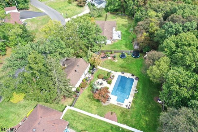 18 E Francis Ave, Marlboro Twp., NJ 07751