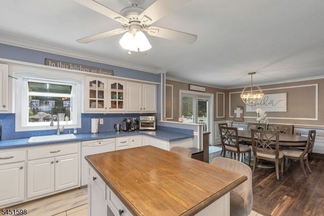 18 E Francis Ave, Marlboro Twp., NJ 07751