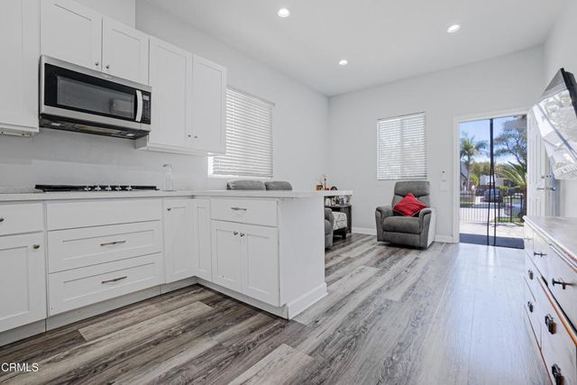 1849 Cylde Avenue, Los Angeles, CA 90019