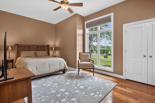 4580 Tanglewood Road, Bettendorf, IA 52722